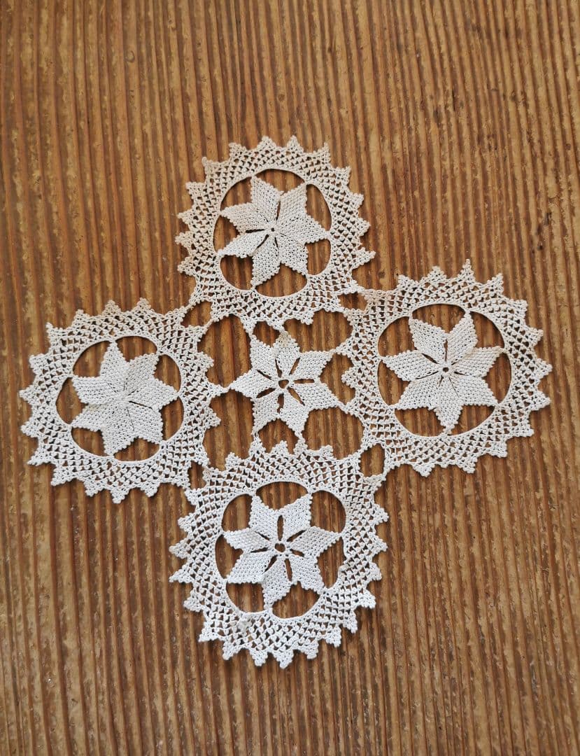 アンティーク アルメニアンレース 5ピース繋ぎのドイリー 雪型 花型 クロス型✜