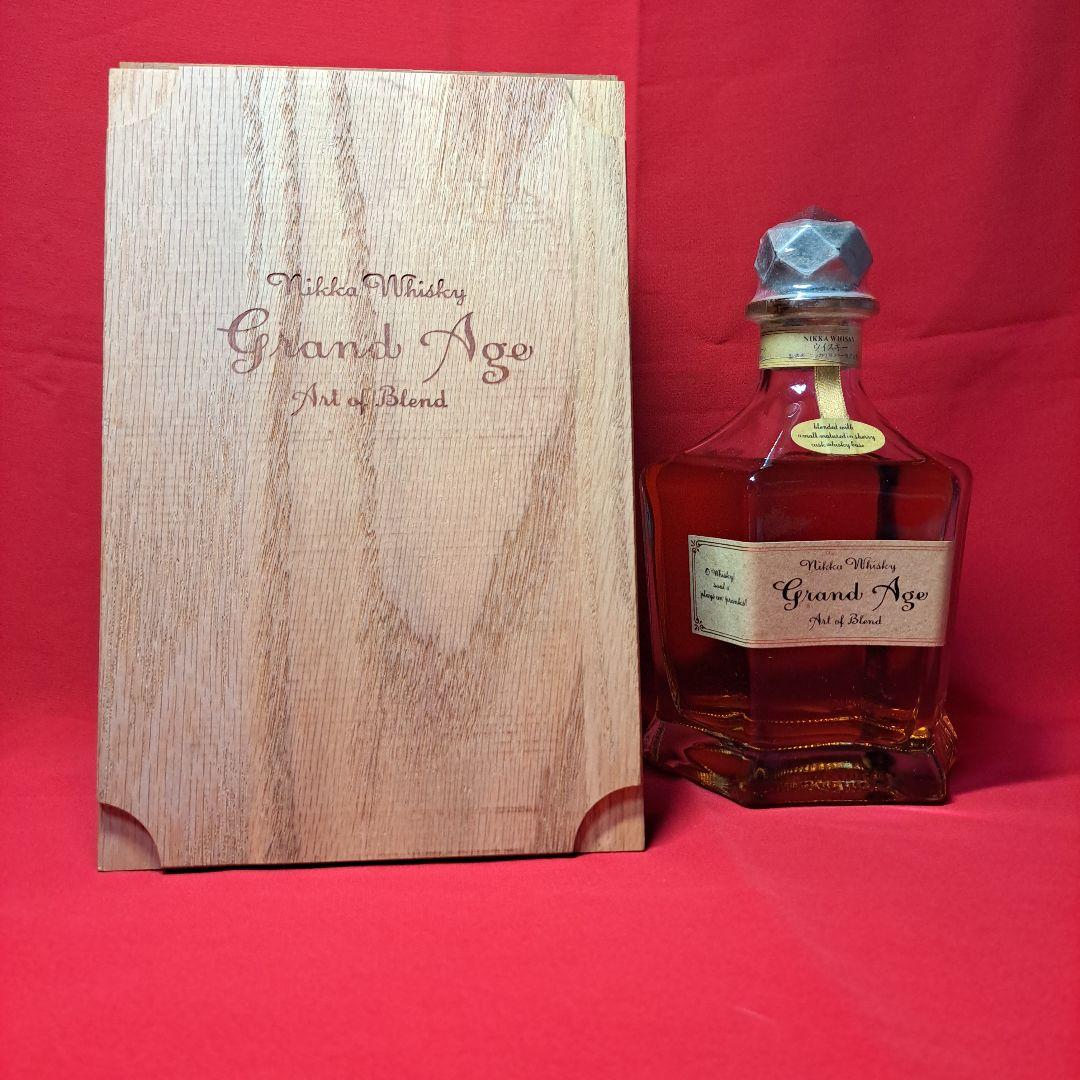 希少!　ニッカウイスキー　Grand Age グランドエイジ　木箱入り　未開栓
