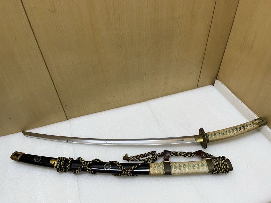 陣太刀(白)　模造刀