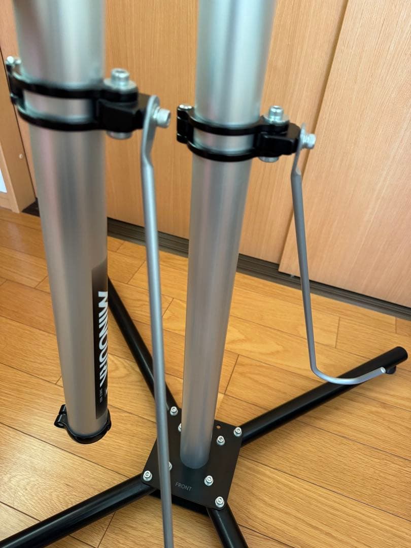 MINOURA ディスプレイスタンド２台用