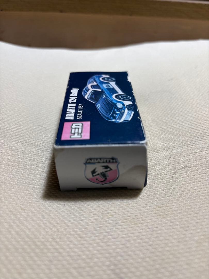 トミカ　124スパイダー　アバルト特注品