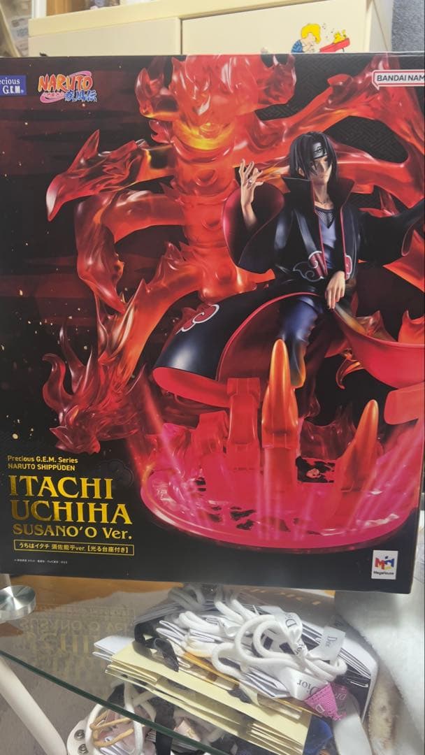 precious gem うちはイタチ　光る台座付き