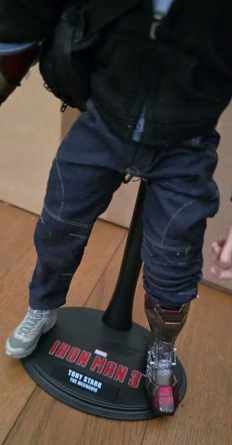 hottoys 『アイアンマン３』トニー・スターク（マンダリン邸襲撃版）