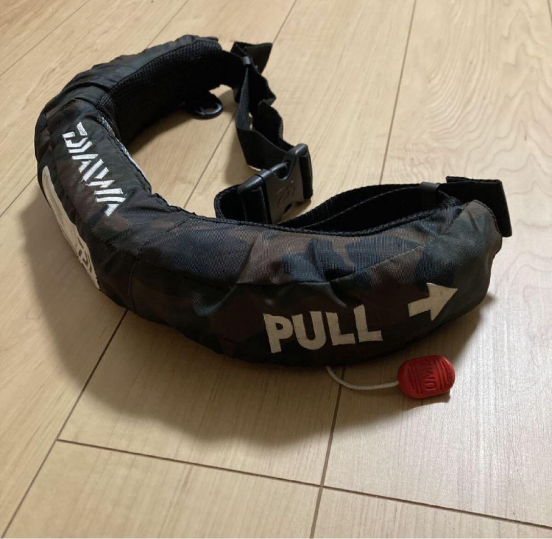 ダイワ ウォッシャブルライフジャケット(自動手動膨脹式)DF-2207 桜マーク