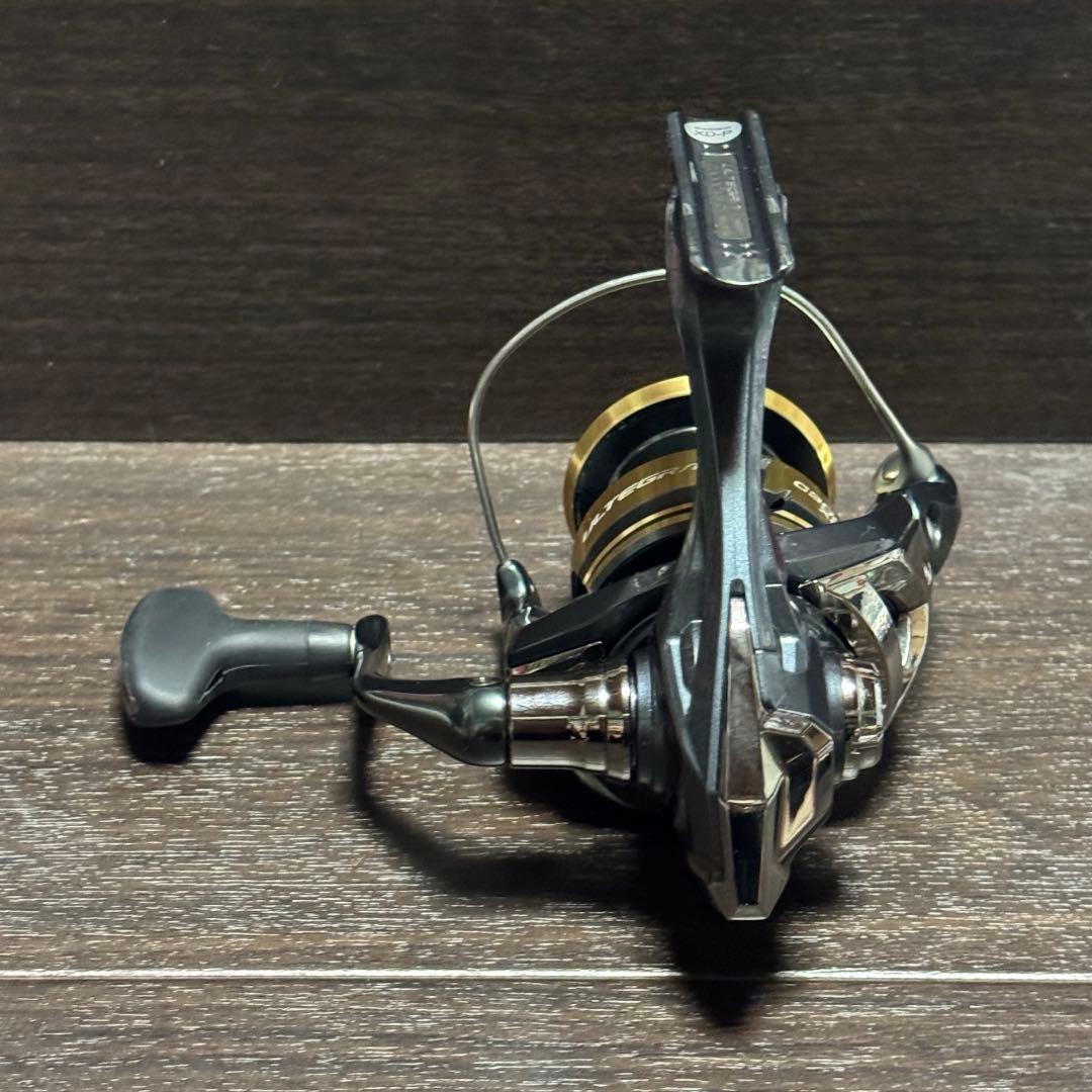 美品 シマノ 25 アルテグラ C3000XG