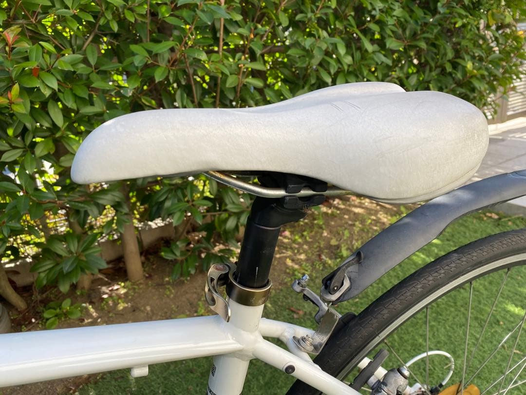 GIANTジャイアント クロスバイク ESCAPE R3 白