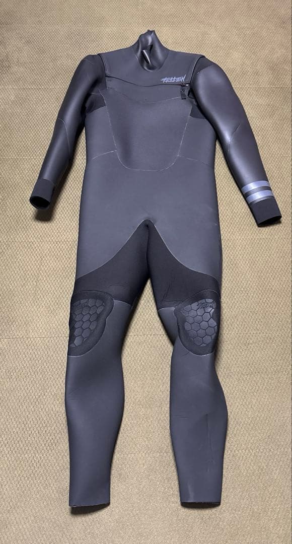 1回使用のみfellow ウェットスーツ XLBサイズ 膝パッド付き　フルメンズ