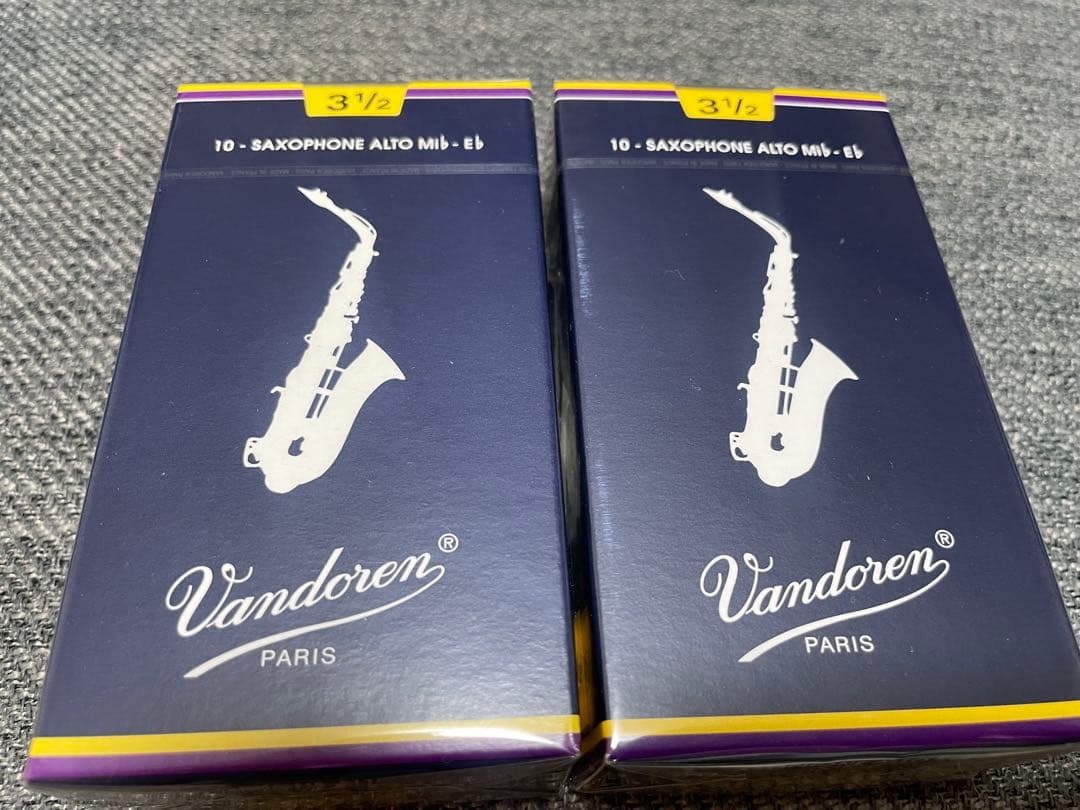バンドーレン アルトサクソフォンリード トラディショナル 3-1/2 2箱