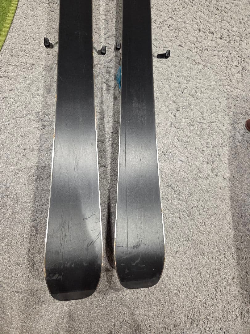 最終値下【中古】RossignolNOVA4/ビンディングLOOKサイズ146㌢