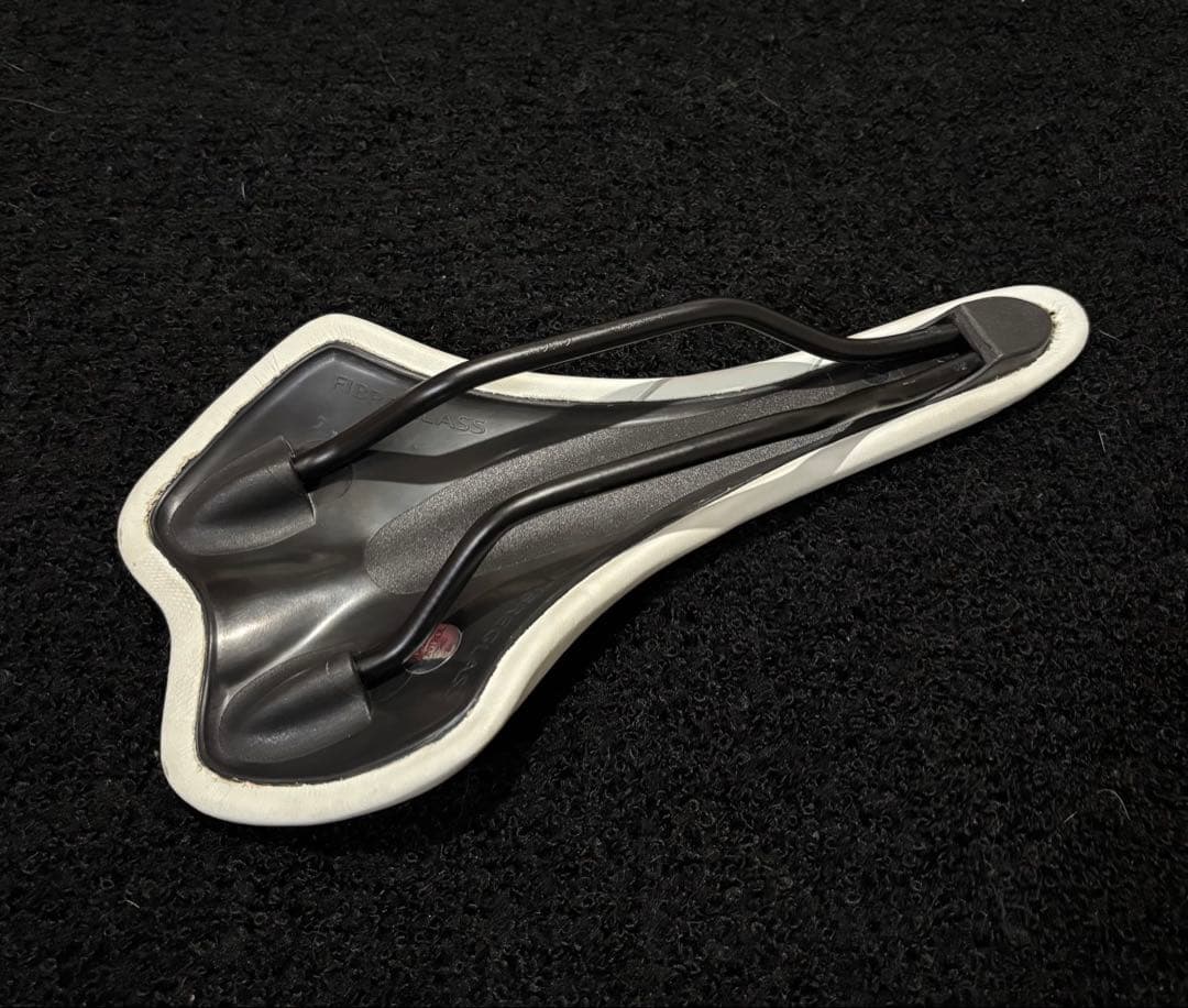 DE ROSA デローザ ロードバイク 純正 サドル ホワイト