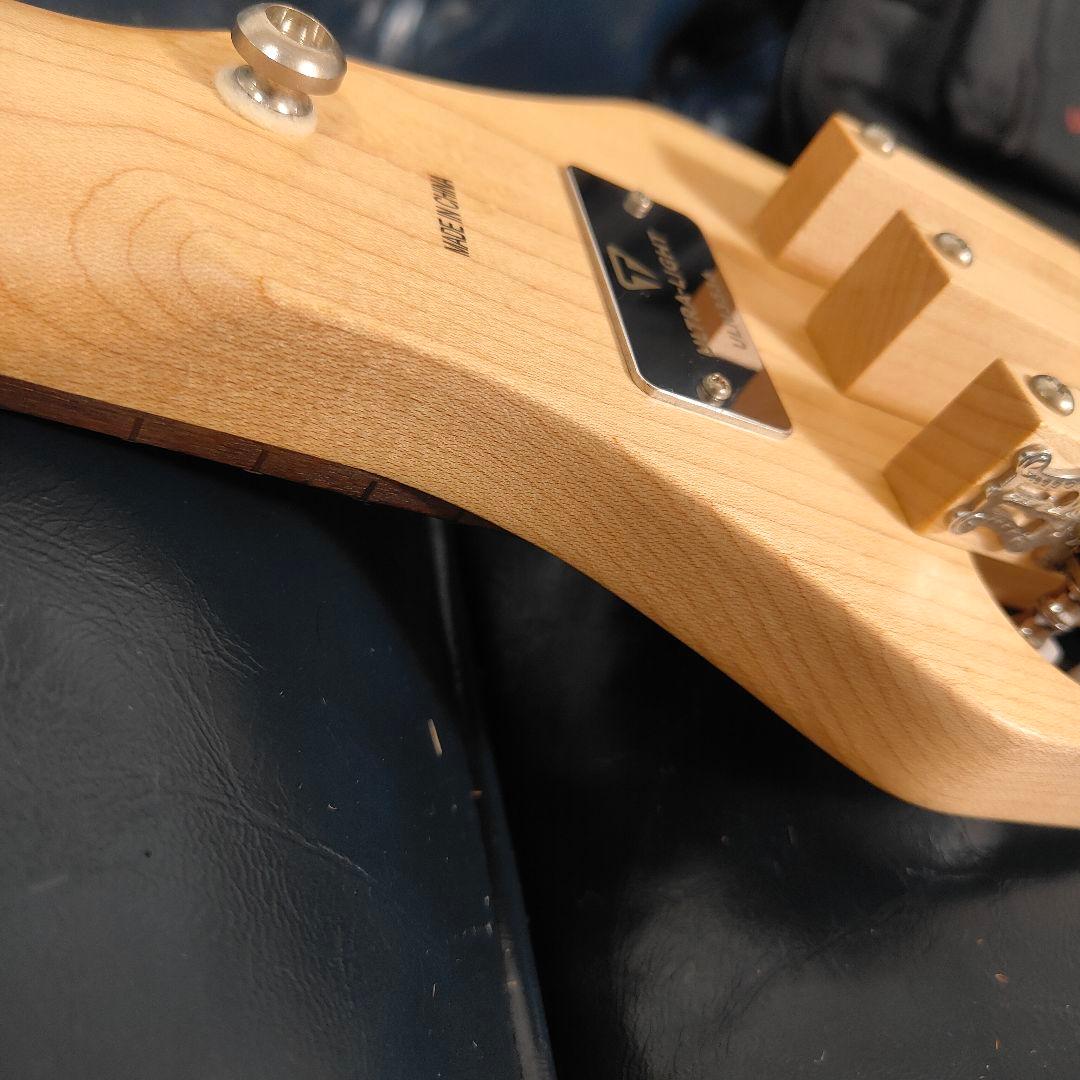 Traveler Guitar Ultra-Light トラベル用 ケース付き