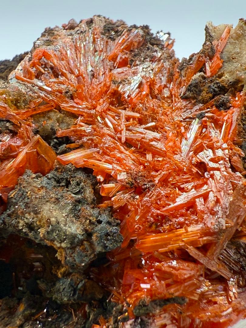 クロコアイト　紅鉛鉱　原石　鉱物　標本　天然石　石