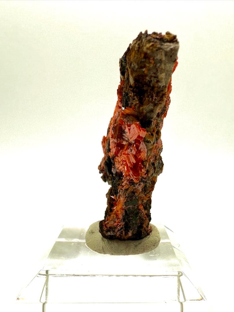 クロコアイト　紅鉛鉱　原石　鉱物　標本　天然石　石