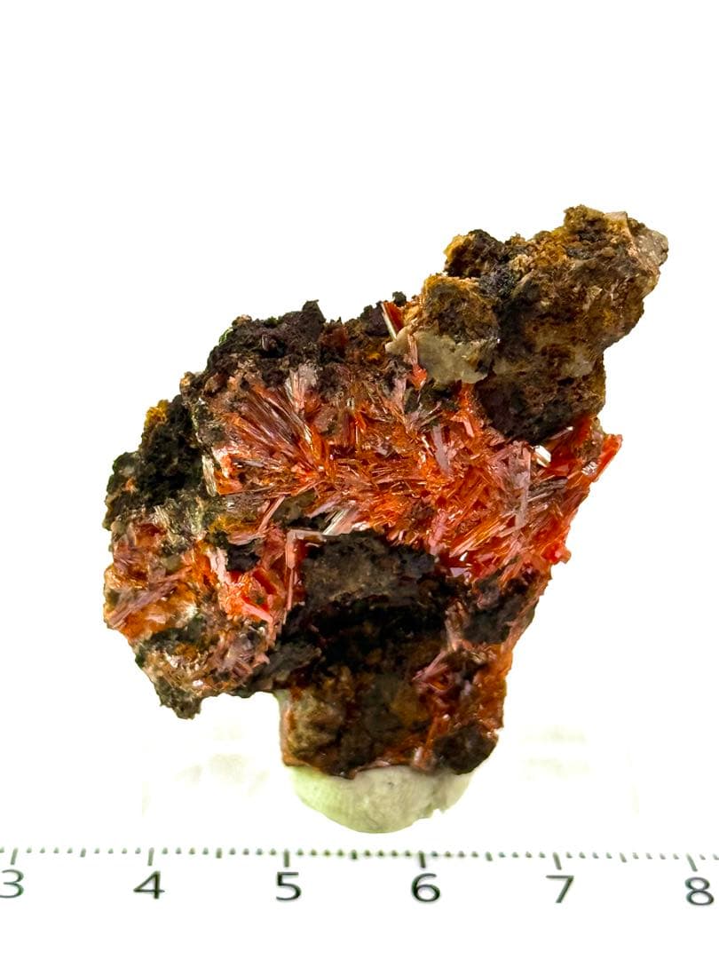 クロコアイト　紅鉛鉱　原石　鉱物　標本　天然石　石