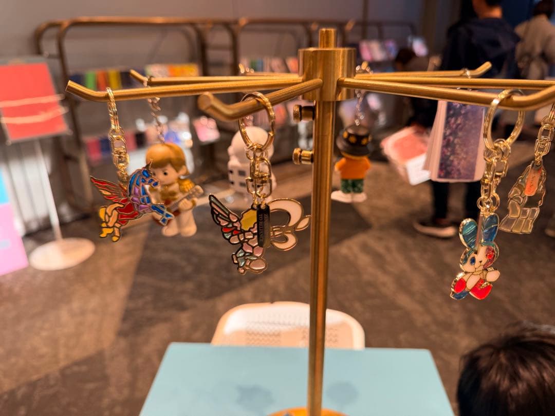 ワンダーミュージアムステンドグラスキーホルダー　ミセスグリーンアップル3種セット