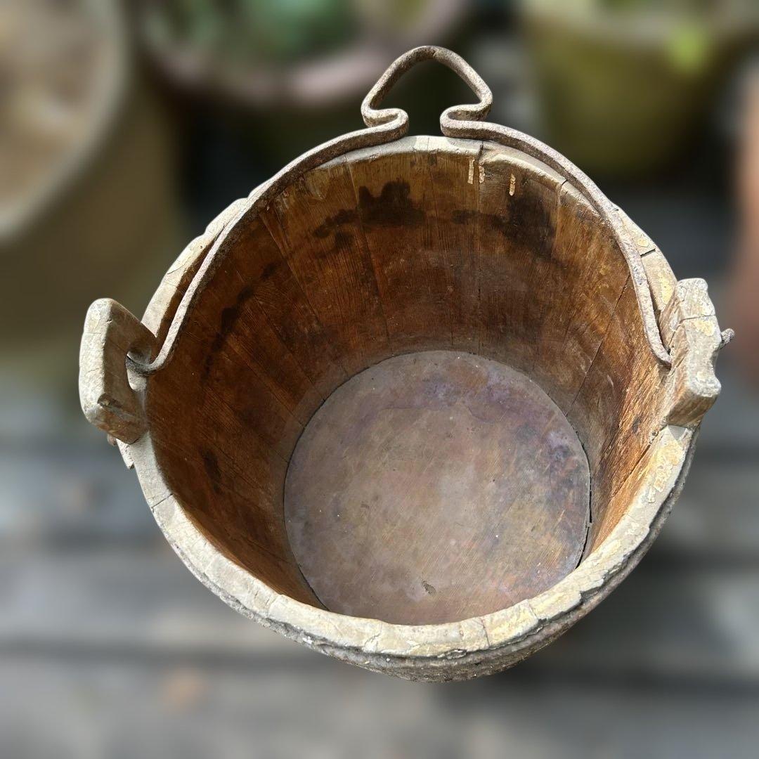 レア アンティーク 素朴な木製バケツ/井戸バケツ アイアン製ハンドルとタガ付き