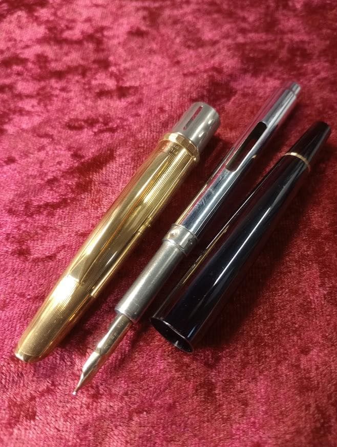 PILOT パイロット 万年筆 初期型 高級 キャップレス 【C-700GW】