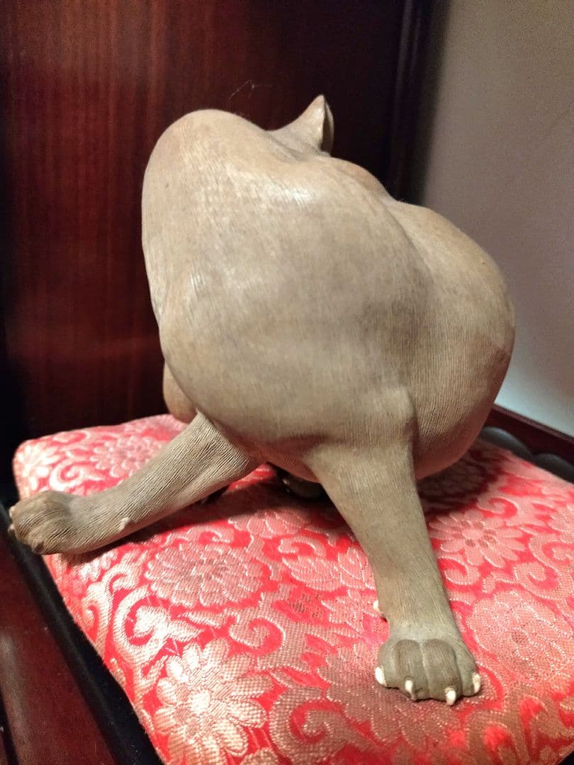 萬古焼　美術品　猫の毛づくろい