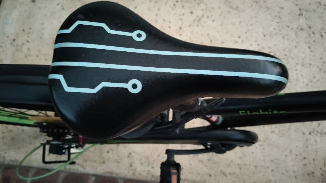 ELEBITSエレビッツ-22インチ-juniorサイクル　子供用自転車