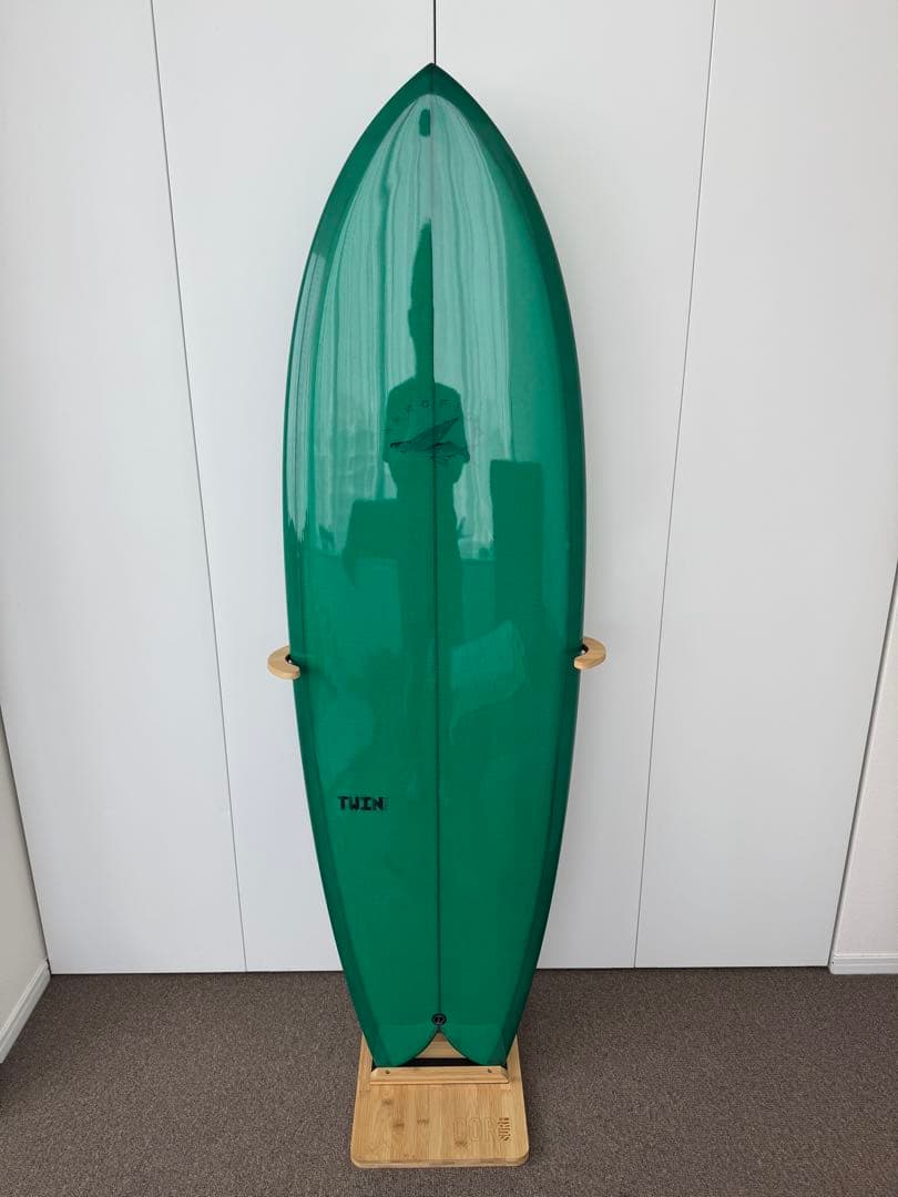 【新古品】COR Surf製 バンブー素材 サーフボード用ラック