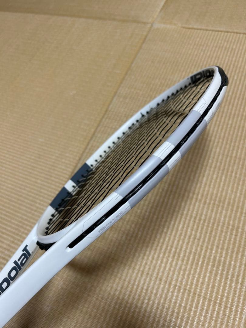 割引バボラ　テニスラケット　ピュアストライク100 グリップ3