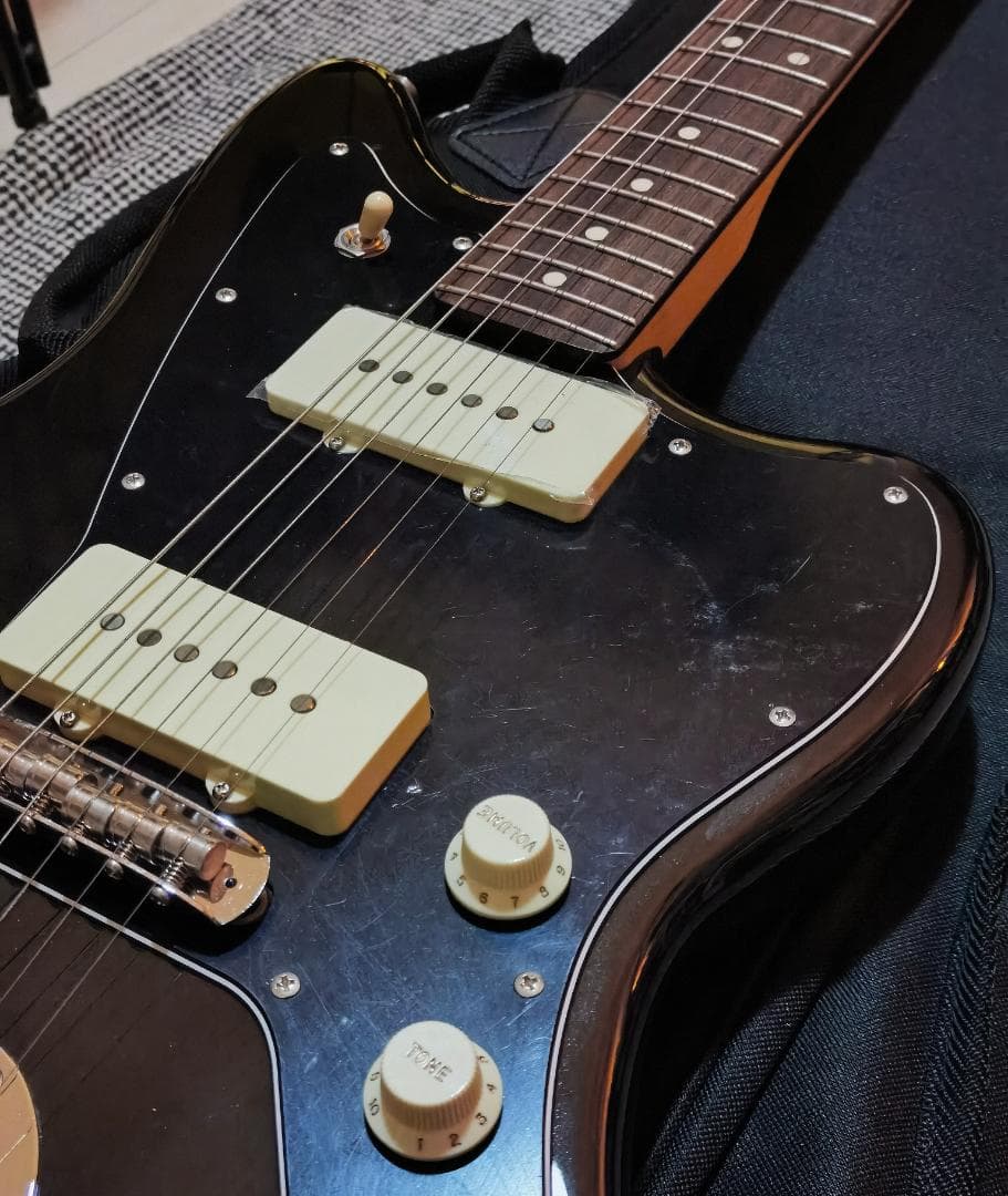 ギター Fender FSR Jazzmaster Alder Trans Black