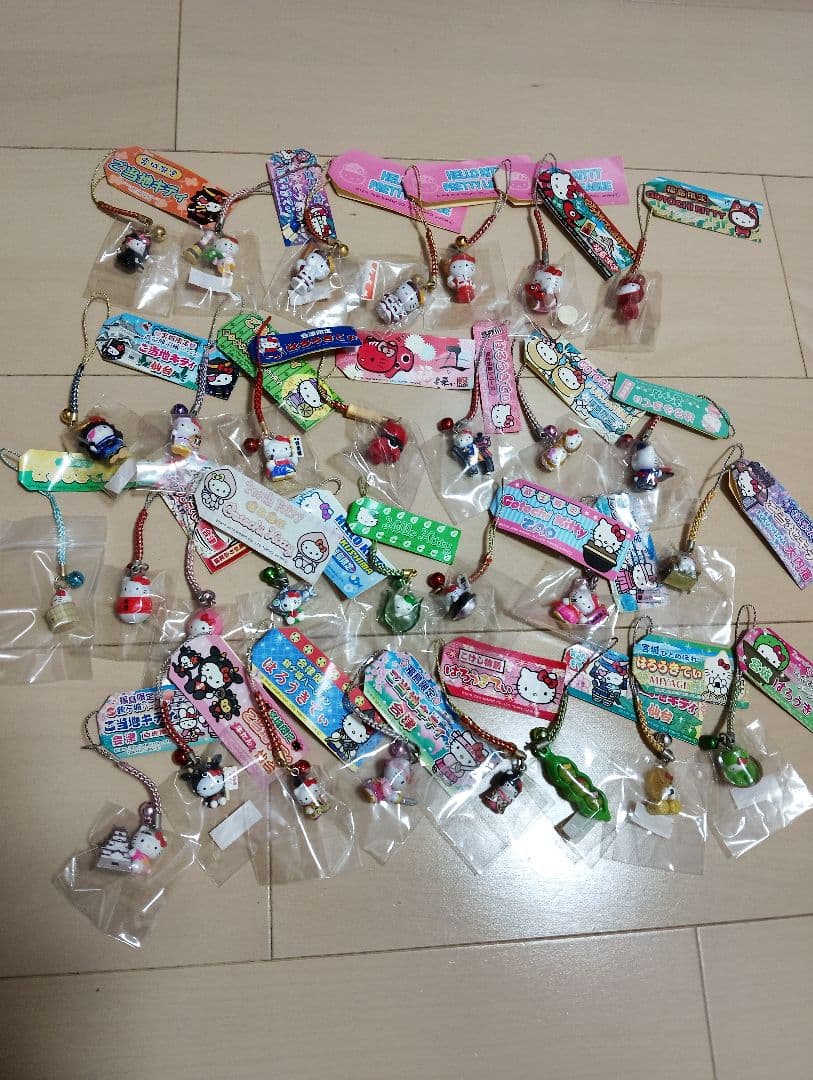 ご当地キティちゃん☆根付☆キーホルダー☆まとめ売り☆