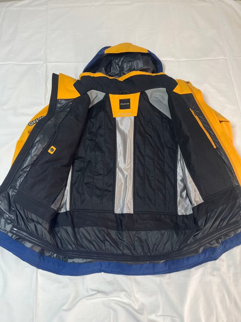 ONONE オンヨネ　デモ スキーウェア セット