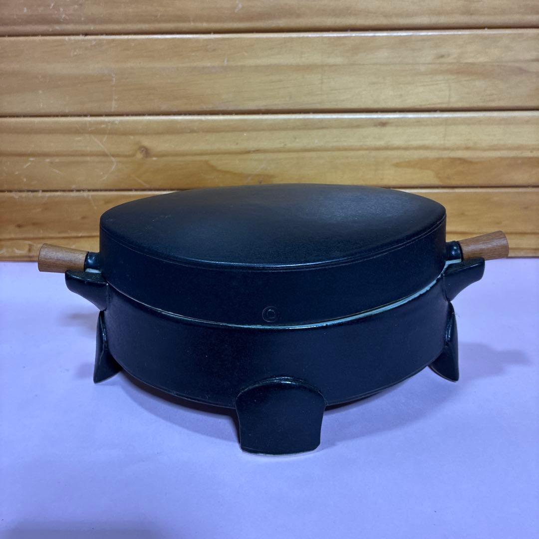 茶道具　喰籠　菓子器　蓋付き　陶芸品　脚付き　水色釉薬