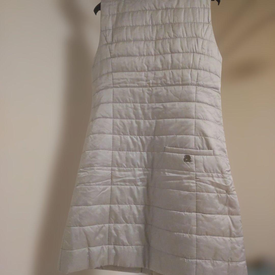 アルチビオ グレー ホワイト 中綿入りベスト