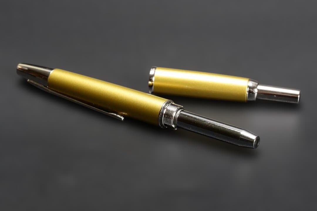 PILOT パイロット 万年筆 ゴールド PILOT JAPAN