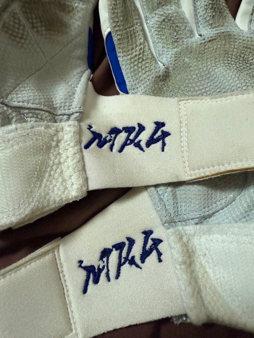 東京ヤクルトスワローズ 丸山 選手 実使用 バッティンググローブ　支給品 野球