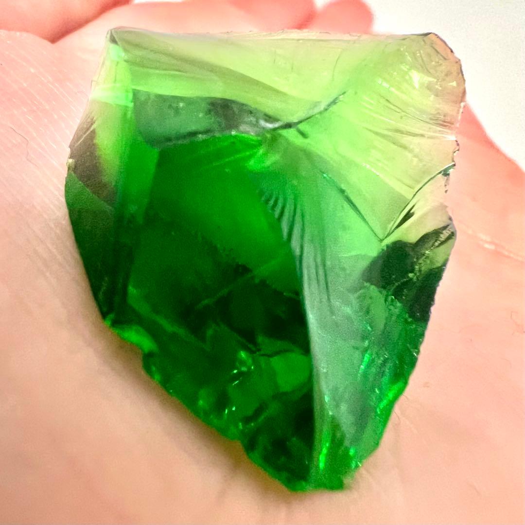 美✨希少✨本物 シエラ産 純正 アンダラクリスタル ✨魔法使いマーリングリーン✨