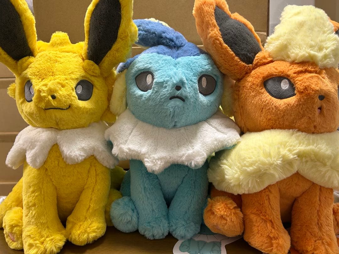 ポケモン ふわふわ抱きぬいぐるみ ブースター シャワーズ サンダース