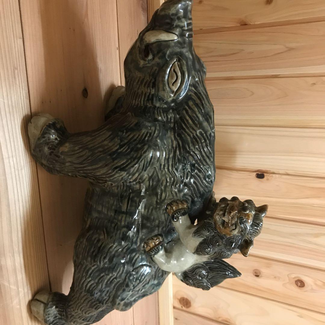 イノシシとシーサー