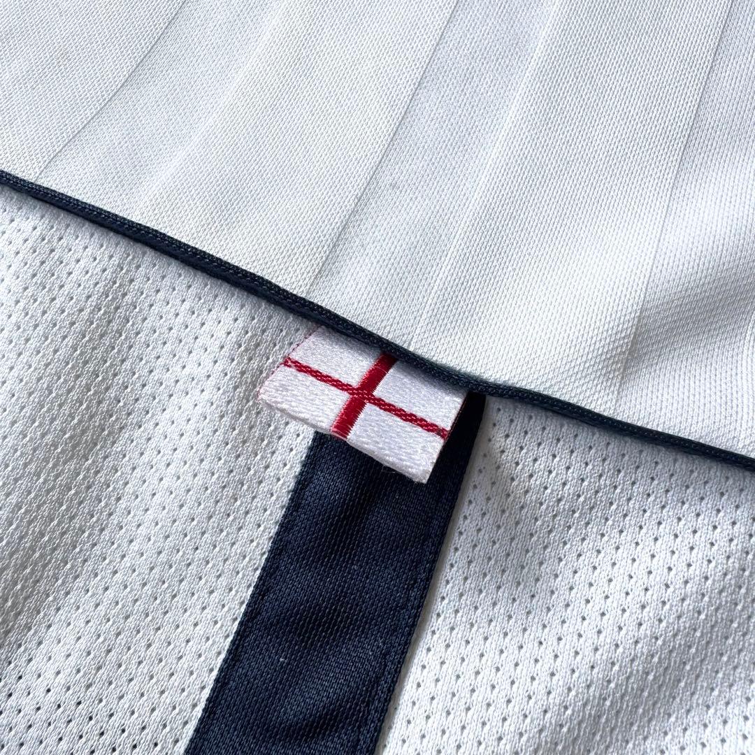 【正規品】デビッド・ベッカム ＃７ イングランド代表 2002W杯モデル