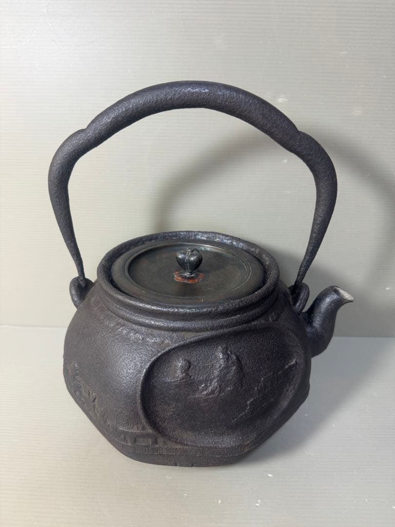 2422 金龍堂　大国寿郎作　鉄瓶　時代物