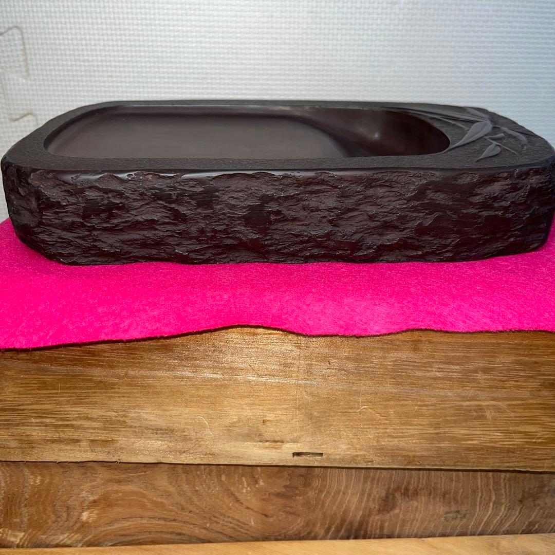 ⭕️赤間硯　3.3kg超　笹竹彫刻硯　昭竜山　くすのき製硯　下井百合昭　訳有り