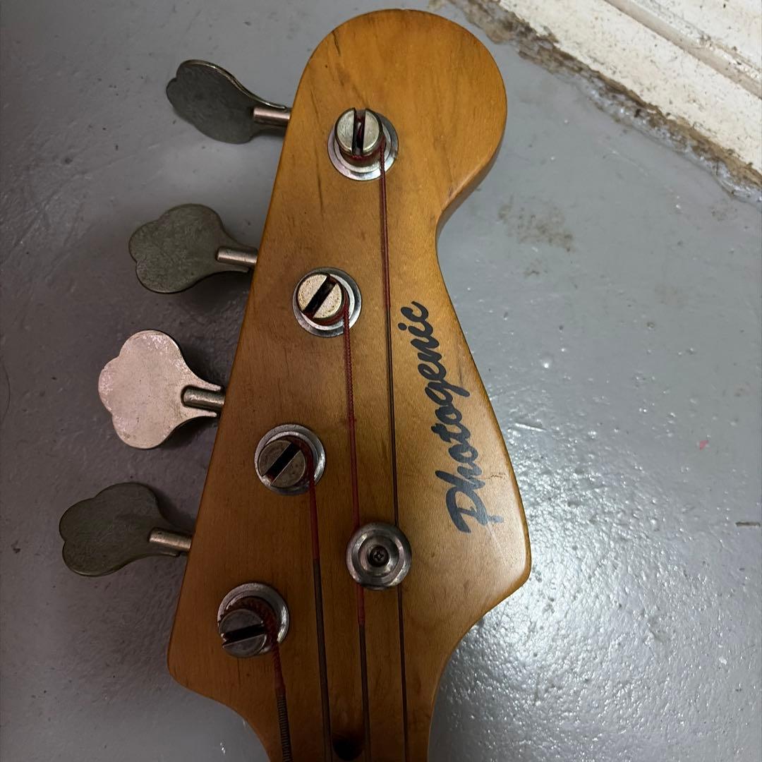 Phatogenic エレキベース ホワイト