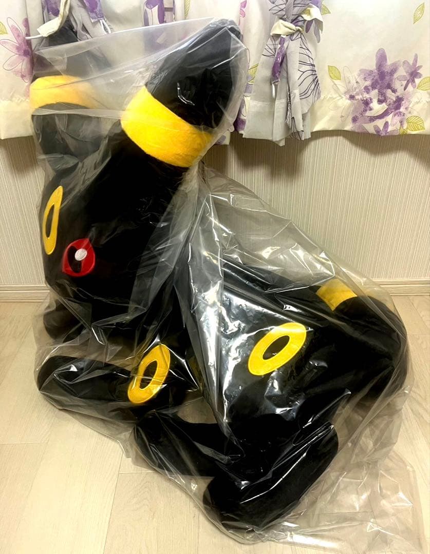 等身大寝そべりブラッキーぬいぐるみ