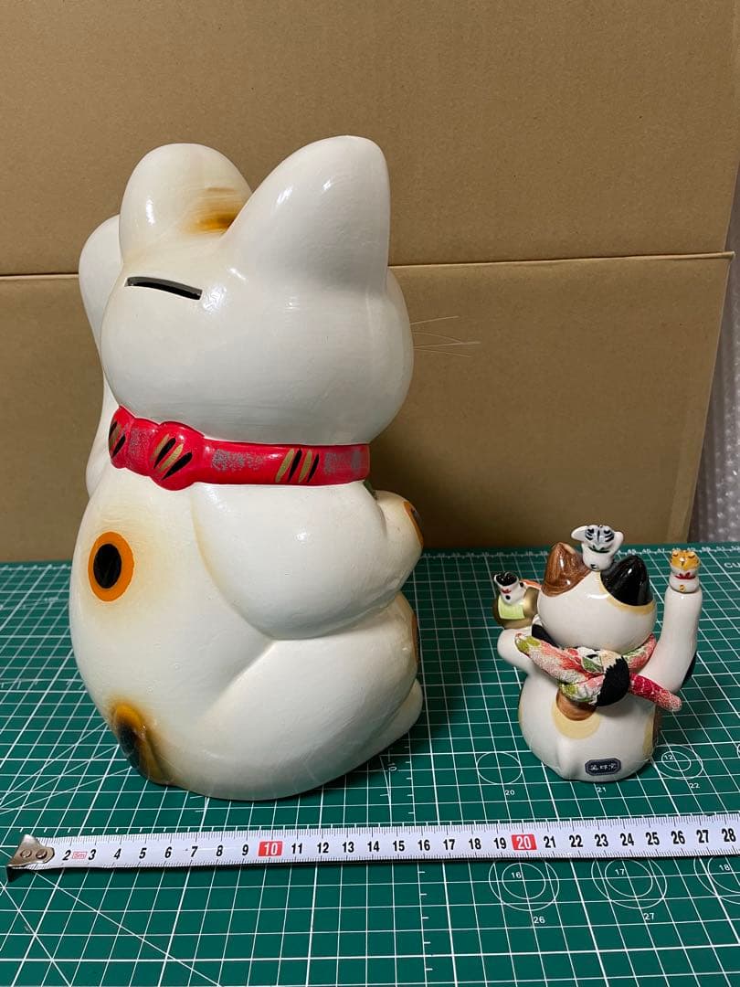 2体セット　招き猫　陶器製　昭和レトロ　大(貯金箱)