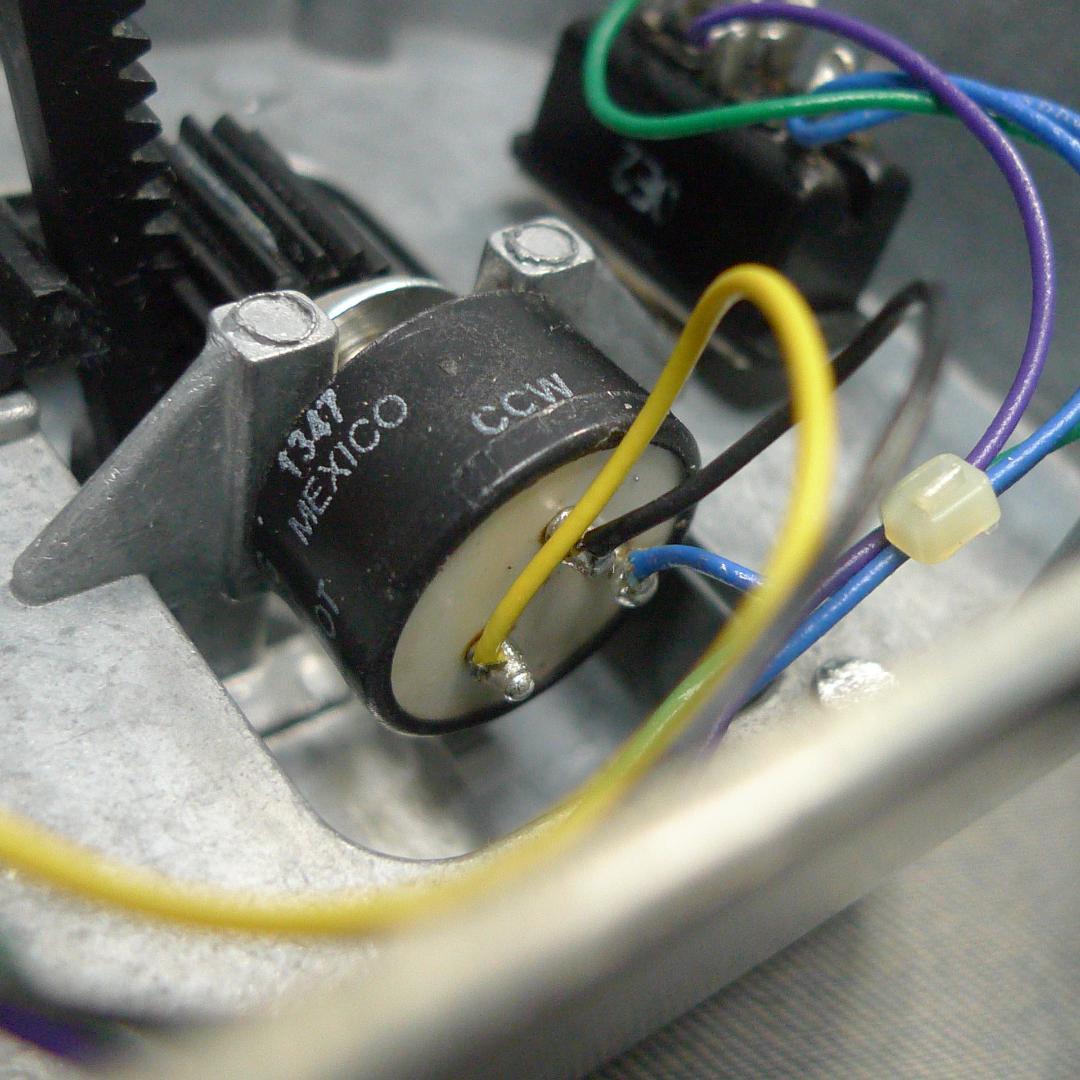 y805■WYLDE Wah cry baby ボディ＋アーティストモデル？基板