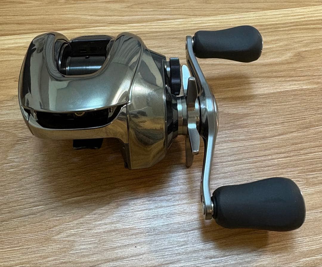 美品　SHIMANO シマノ 25 アンタレス 101 XG 左　レフトハンドル
