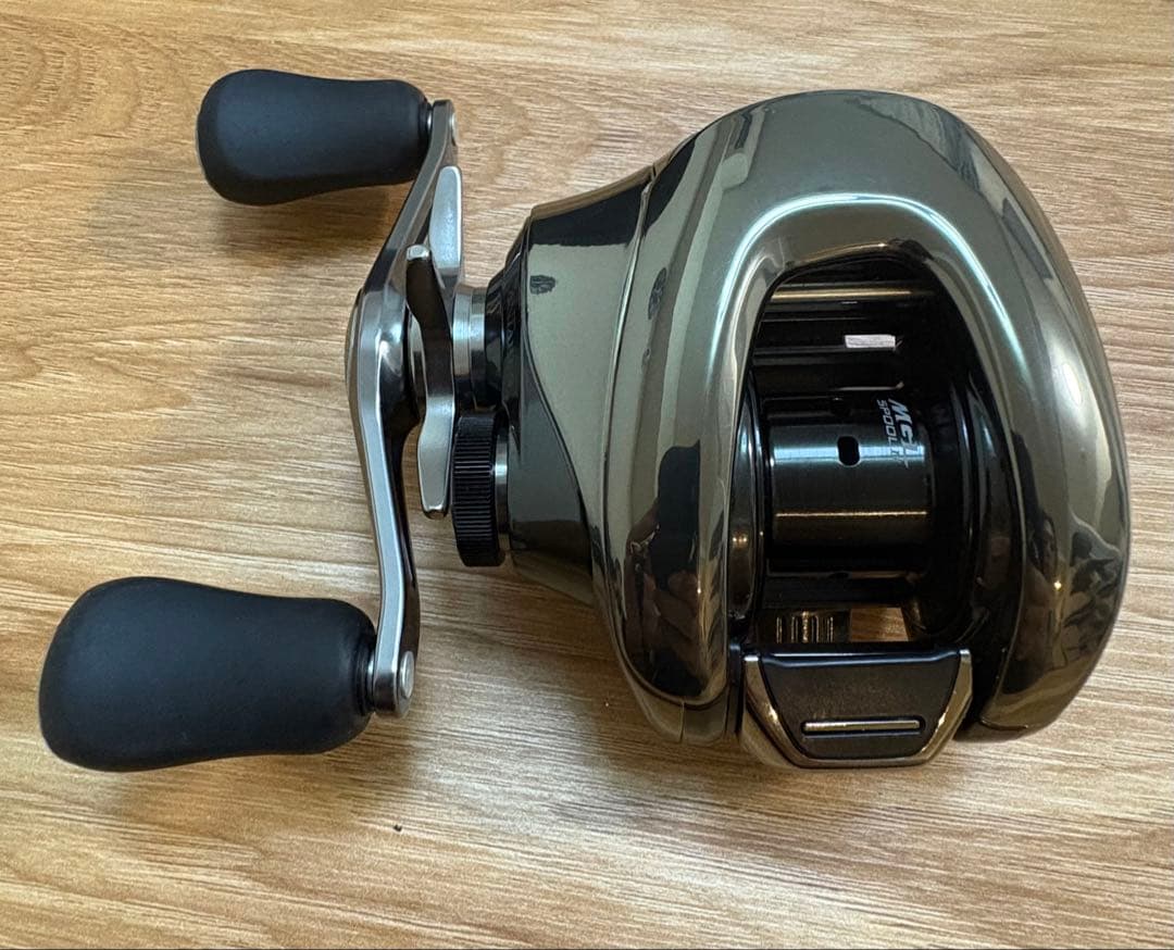 美品　SHIMANO シマノ 25 アンタレス 101 XG 左　レフトハンドル