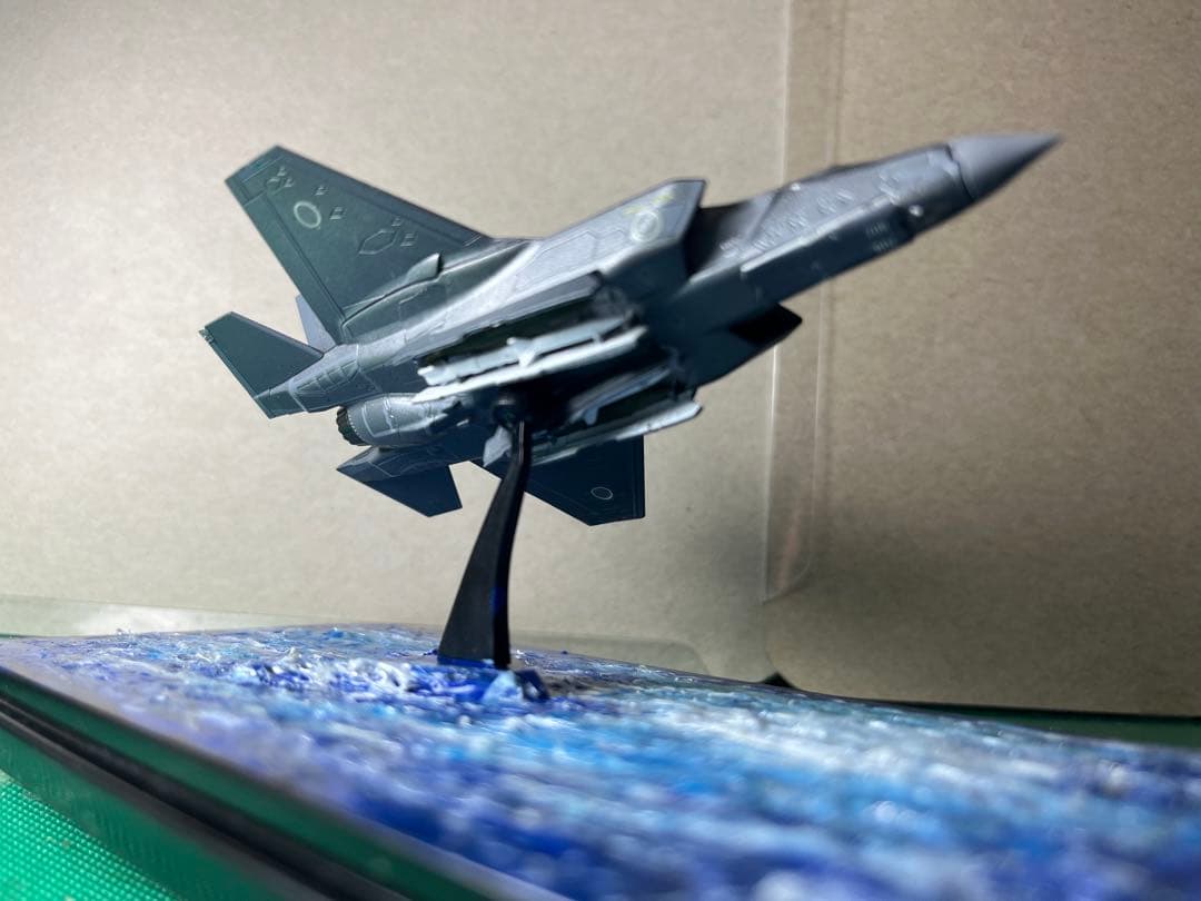 1/144 航空自衛隊F-35A 小松基地303飛行隊ジオラマ完成品