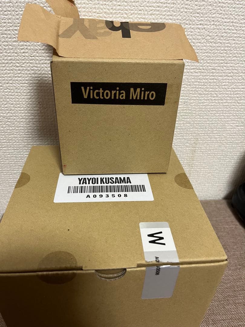 美品 草間彌生 展 かぼちゃ 展示用オブジェ　Victoria Miro）村上隆