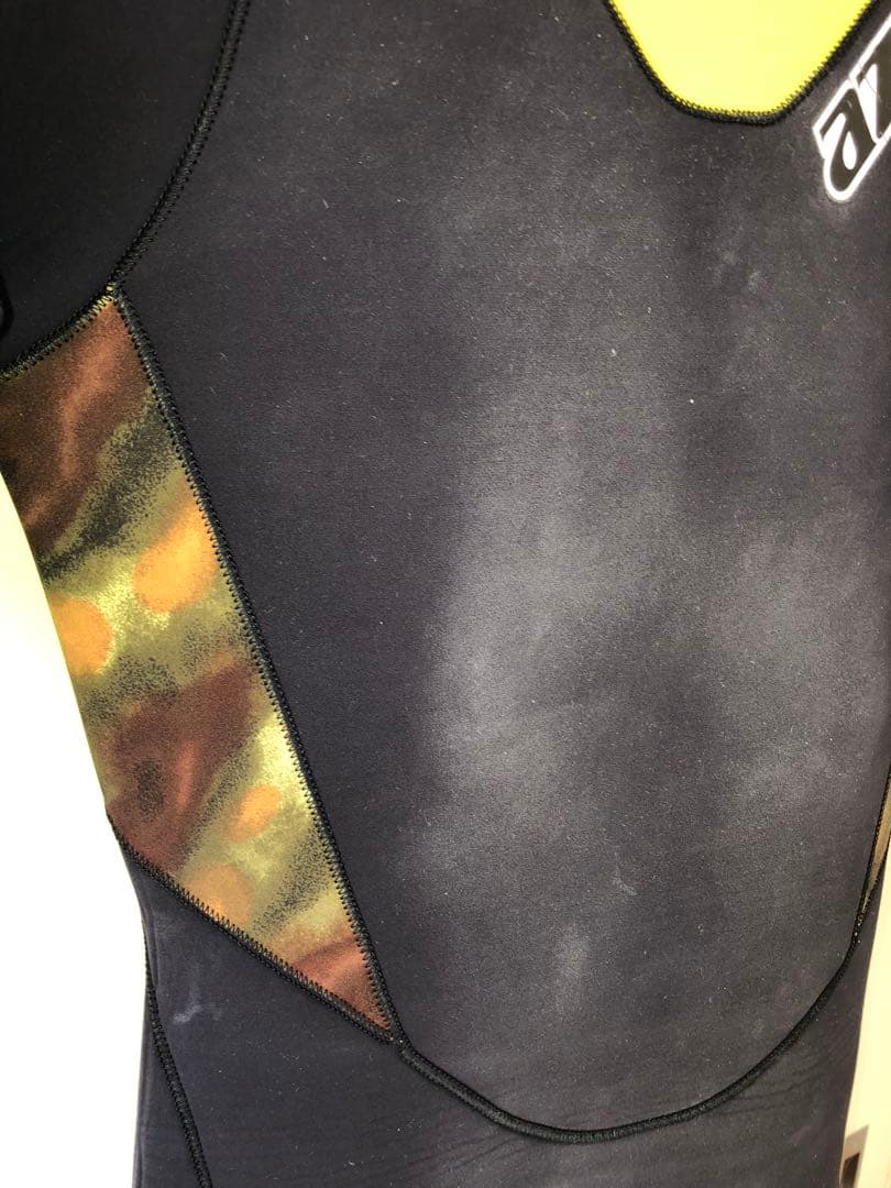 【サイズが合えばお買い得）azul セミドライ　5ミリ3ミリ　サイズML MB