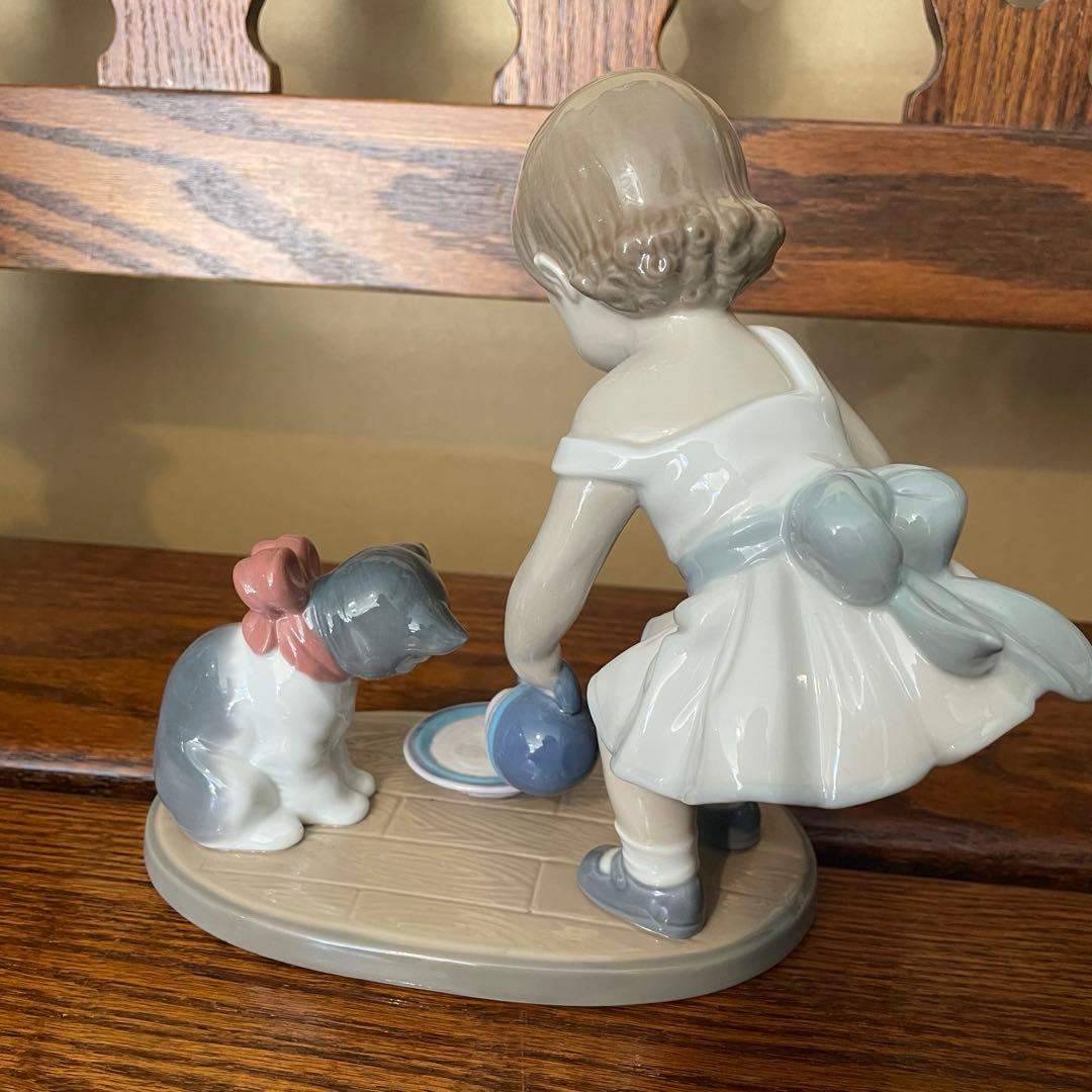 【美品】リヤドロ LLADRO 召しあがれ【8498】