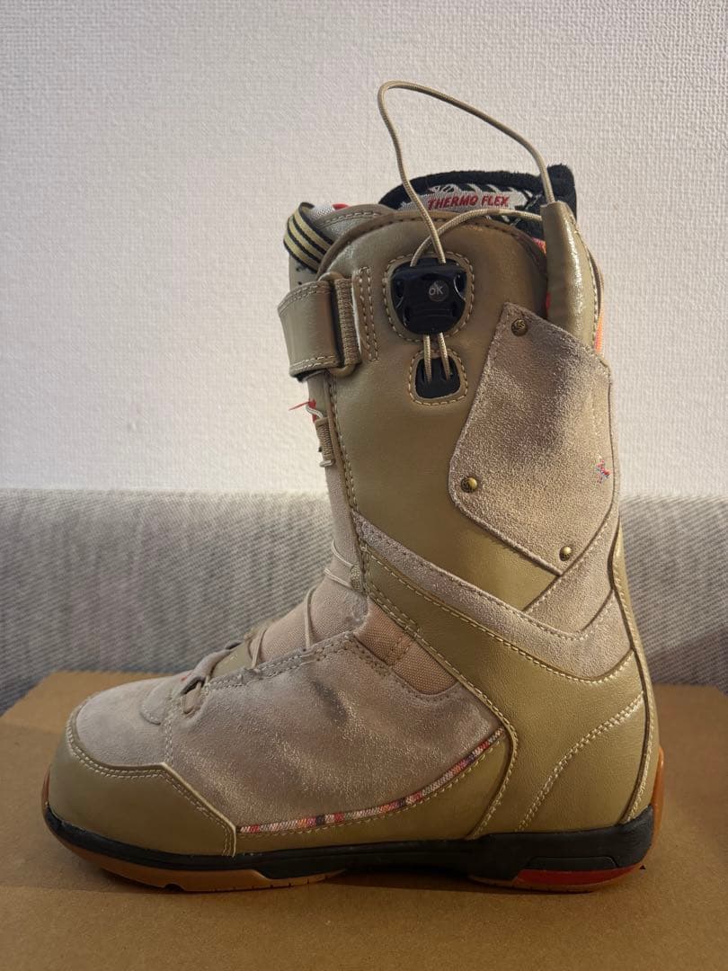良品中古:DEELUXE EMPIRE エンパイア スノーボードブーツ25.5
