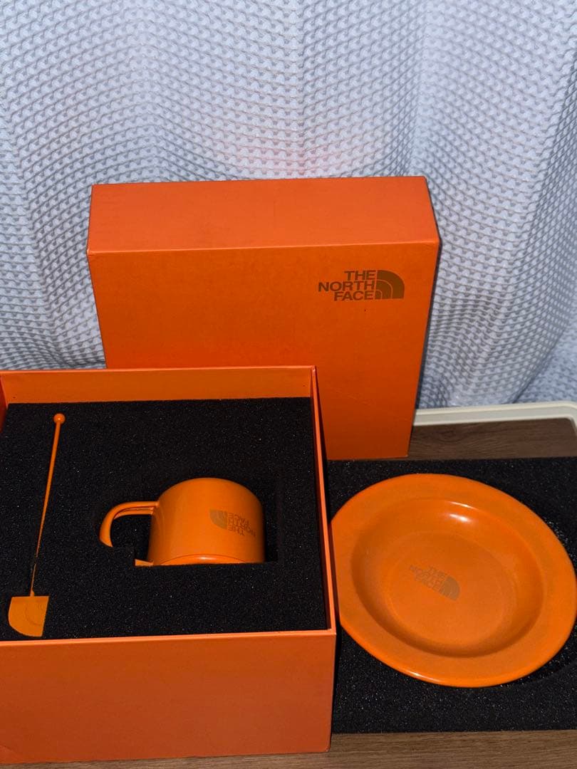 The North Face 海外ファン限定 ホーロー食器セット